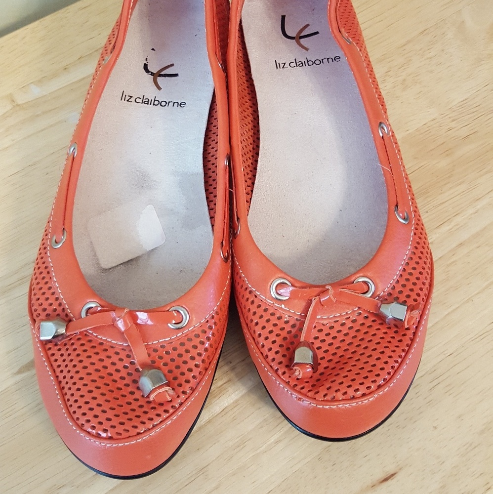 Liz Claiborne orange mesh loafers 6M